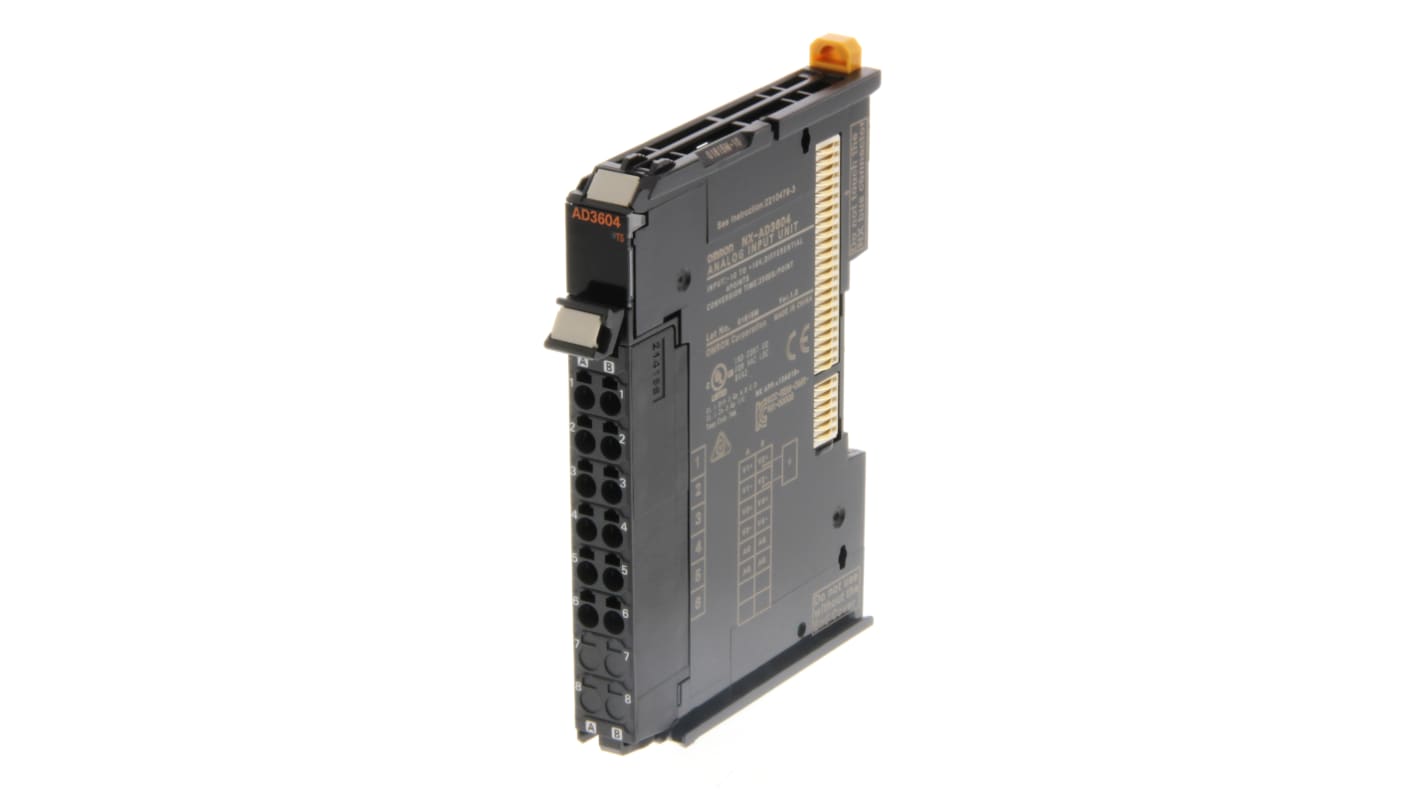 Modulo I/O analogico Omron NX-AD3604, compatto 12 mm, per unità I/O NX, con terminale a innesto e alta risoluzione.