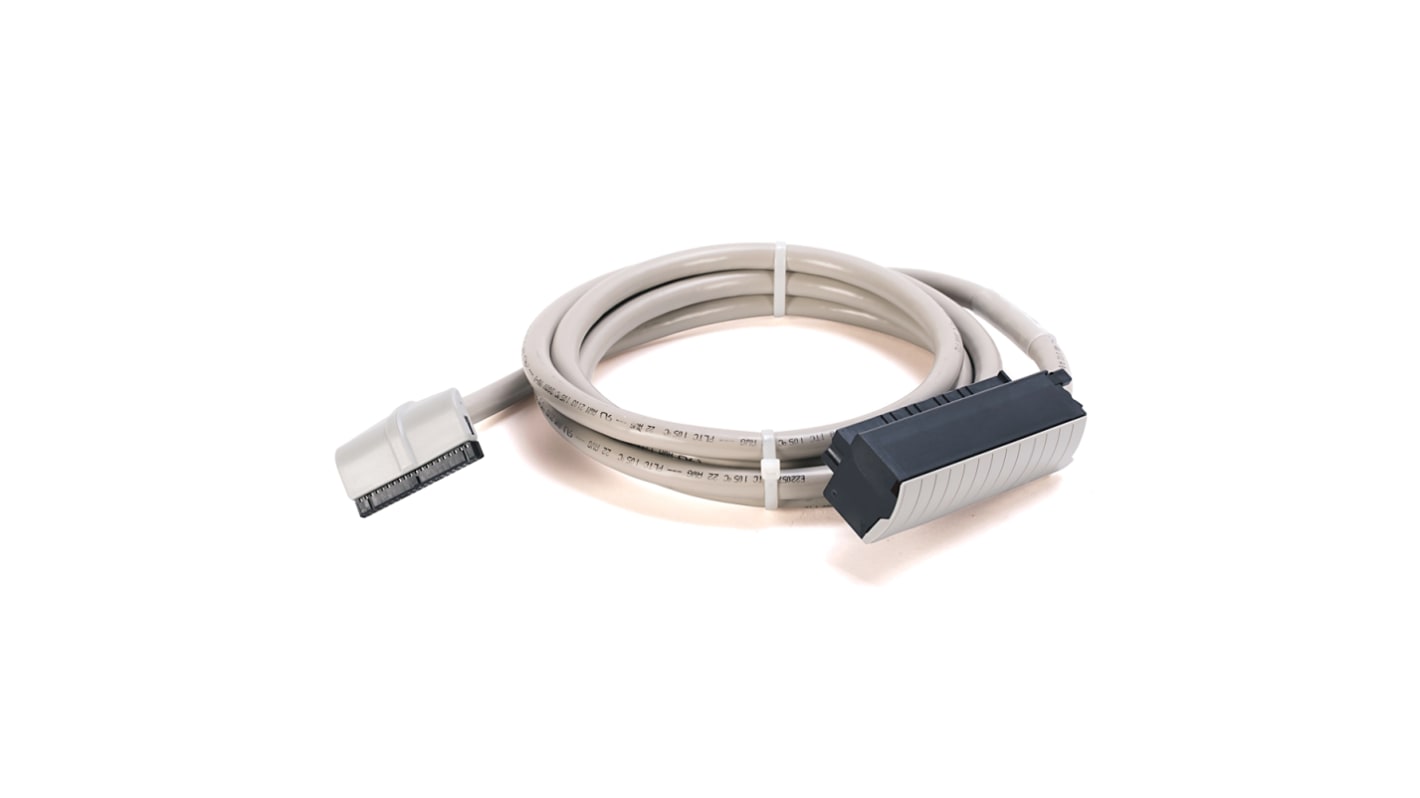 Cavo connettore Rockwell Automation 1492-CABLE025Y, lunghezza 2,5 metri, compatibile con SLC 500 e ControlLogix.