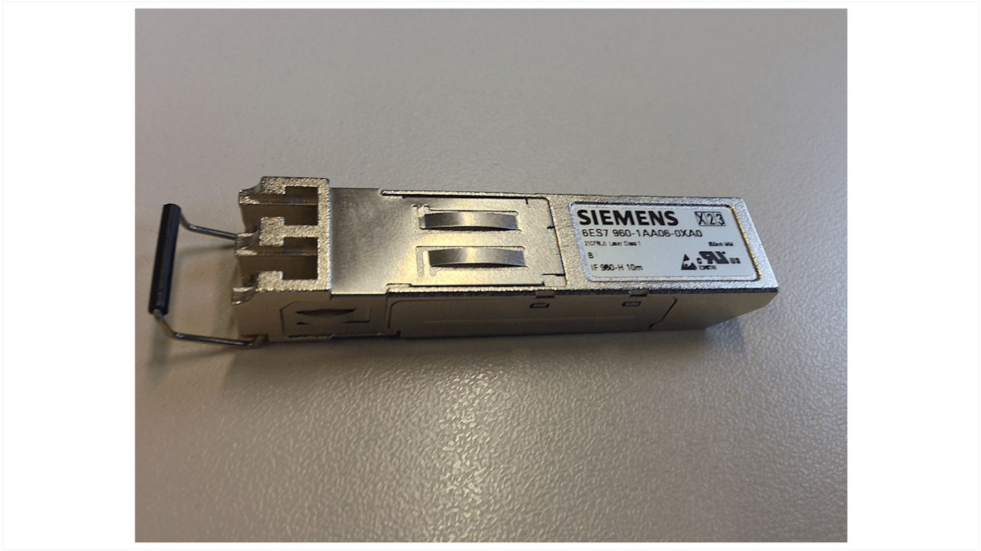 Modulo di sincronizzazione Siemens 6ES7960-1AB06-0XA0 per SIMATIC S7-400H, assorbimento 240 mA, progettato per distanze fino a 10 km.