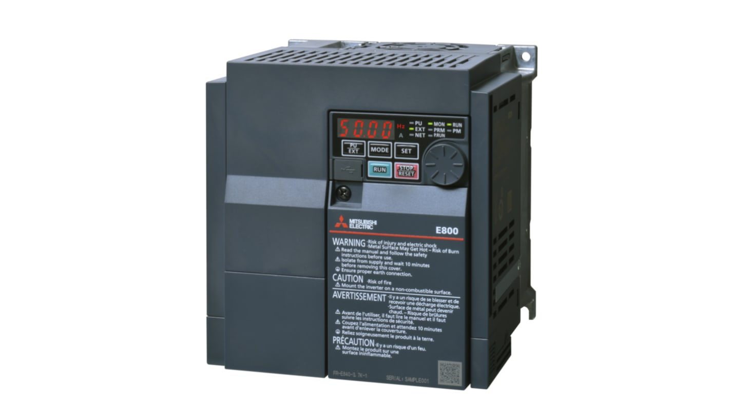 Modulo inverter Mitsubishi Electric FR-E840-0060-460, potenza 2,2 kW, tensione 480 V, con display e rete Modbus RTU.