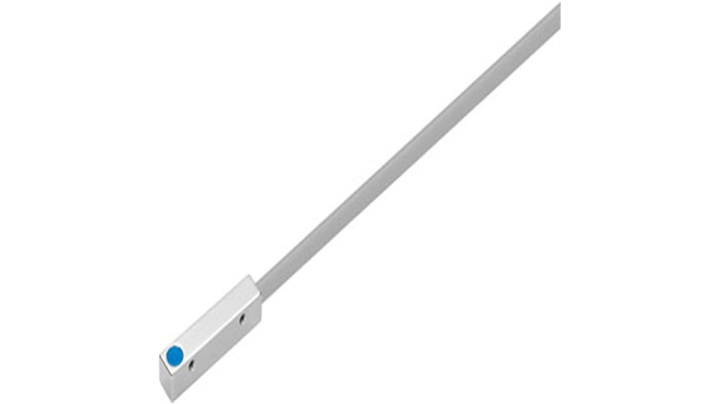 Sensore di prossimità Festo SIES-Q5B-NO-K-L, induttivo NPN, rilevamento 0,8 mm, alimentazione 10-30 V CC, IP67, design compatto.