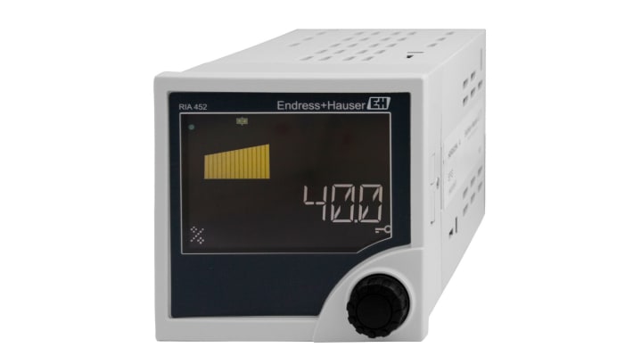 Indicatore di processo Endress+Hauser RIA452-A113A11A, con display LCD, otto relè programmabili, dimensioni 92x92x145 mm.