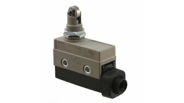 Interruttore di fine corsa Omron ZC-Q2255, stantuffo NO/NC, IP67, 250V, 10A, dimensioni 69.4mm x 70mm x 21.7mm, peso 92g.