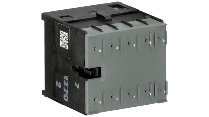 Contattore ABB BC6-30-10-P01, 3 poli, corrente 6 A, montaggio su guida DIN, dimensioni 47.5 x 45.5 x 51.5 mm.