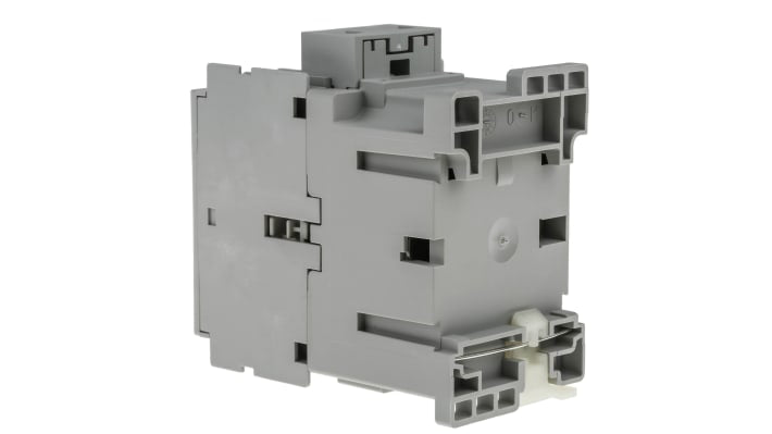 Allen Bradley 100-C16KJ10, contattore per motori 3 poli, 16 A, 24 V c.a., dimensioni 45x81x86,5 mm, grado di protezione IP2X.