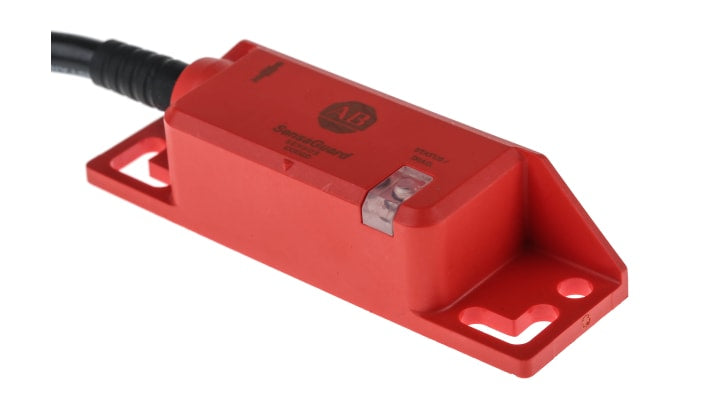 Interruttore di sicurezza senza contatto RFID SensaGuard 440N-Z21US2H di Allen Bradley Guardmaster. Tecnologia avanzata per protezione macchine.