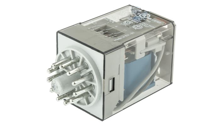 Finder 60.13.9.012.0040, relè di potenza 3PDT a innesto, bobina 12V cc, corrente 10A, dimensioni 32,5mm x 36,4mm x 54,2mm.