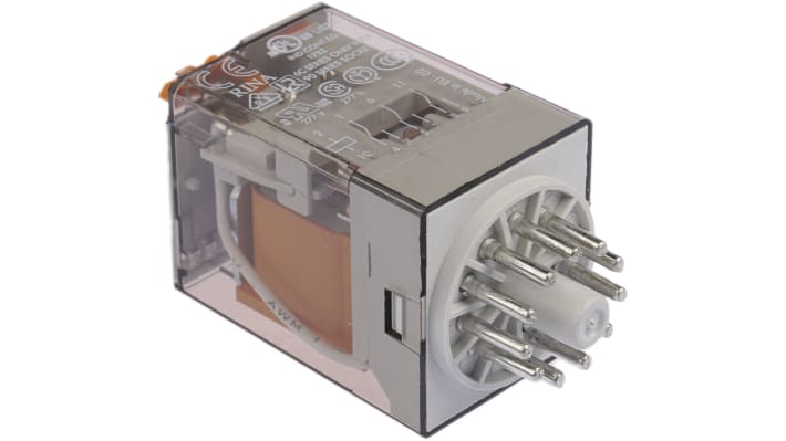 Finder 60.13.8.230.0040, relè di potenza 3PDT, bobina 230V, montaggio a innesto, dimensioni 32,5mm x 54,2mm x 36,4mm.