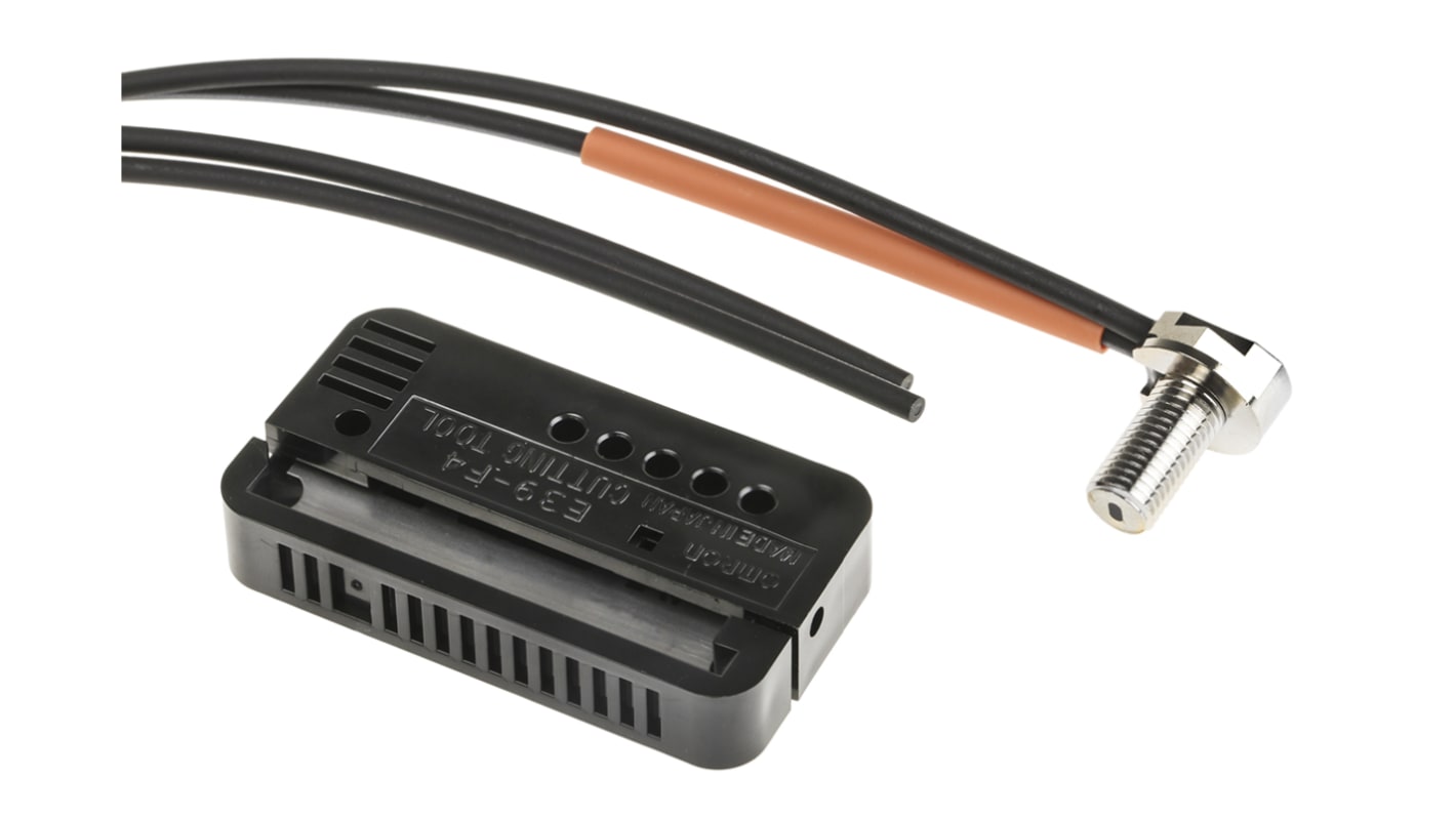 Omron E32-D11N 2M, sensore per fibre ottiche IP67, rilevamento angolare, montaggio rapido, flessibile, dimensioni 15,7 x M6 x 0,75 mm.