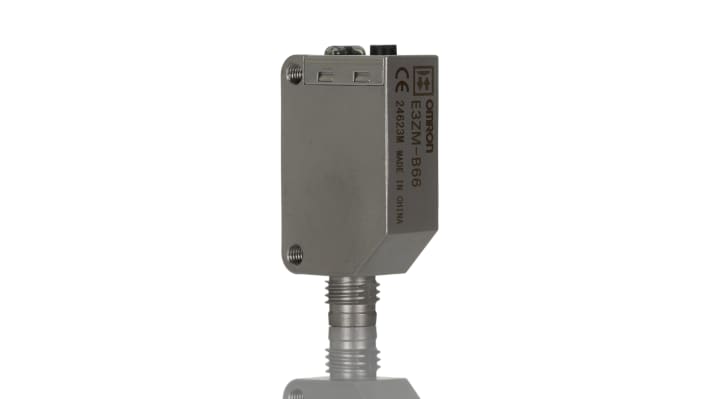 Omron E3ZM-B66, sensore fotoelettrico rettangolare a retroriflessione, rilevamento 500 mm, custodia in acciaio inox, IP69K.