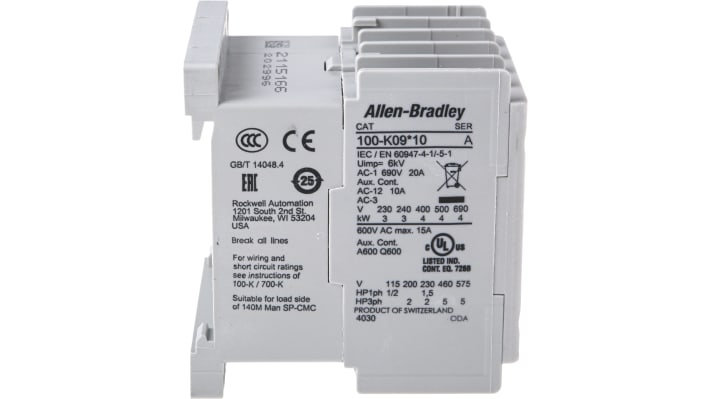 Contattore Allen Bradley 100-K09ZJ10, 3 poli, bobina 24 V c.c., corrente 9 A, dimensioni 108,2 x 44,9 x 82,7 mm.