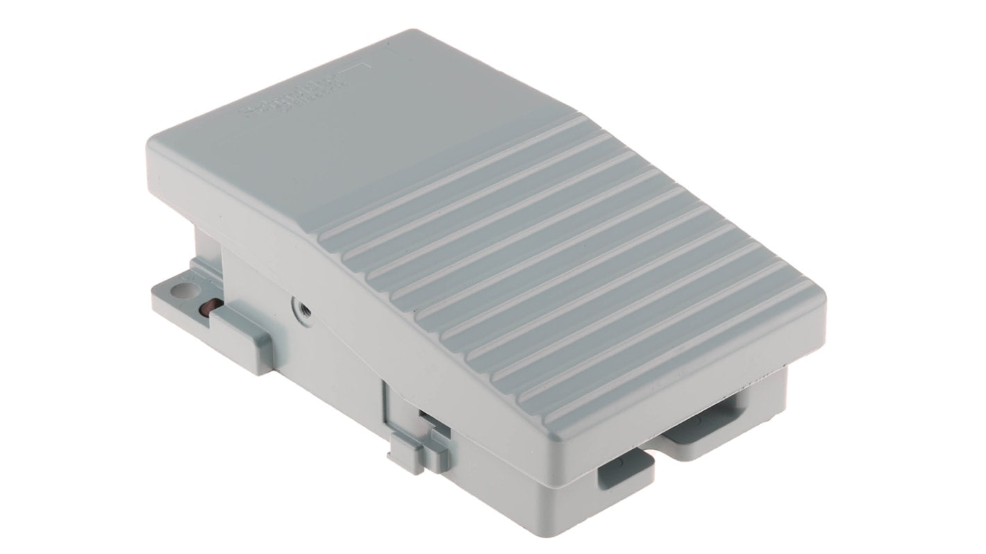 Interruttore a pedale instabile On-Off Schneider Electric XPEM111, IP66, 2NO/2NC, contenitore metallico, tensione 240V AC, 250V DC.