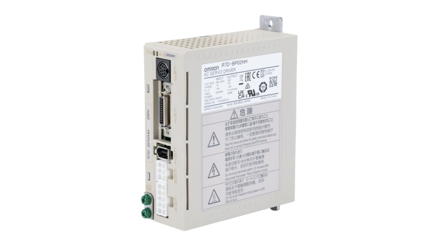 Servocomando Omron R7D-BP02HH, 1 fase, 200 W, 200 V ca, compatto, con regolazione automatica e soppressione vibrazioni. Dimensioni: 40 mm x 110 mm x 140 mm.
