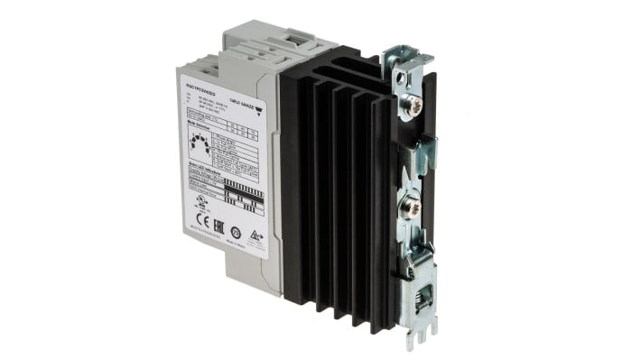Carlo Gavazzi RGC1P23V42ED, regolatore di potenza monofase fino a 660 V e 63 A, montaggio su guida DIN, con modalità di funzionamento selezionabili.