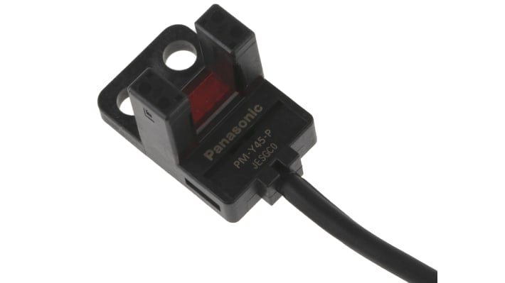 Sensore fotoelettrico a forcella Panasonic PM-Y45-P, rilevamento 6 mm, uscita PNP, montaggio a pannello, grado di protezione IP64.