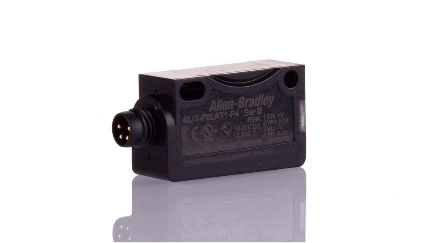 Allen Bradley 42JT-P8LAT1-P4, sensore fotoelettrico rettangolare a retroriflessione, rilevamento 50 mm-13 m, uscita NPN/PNP, IP69K, montaggio flangia.