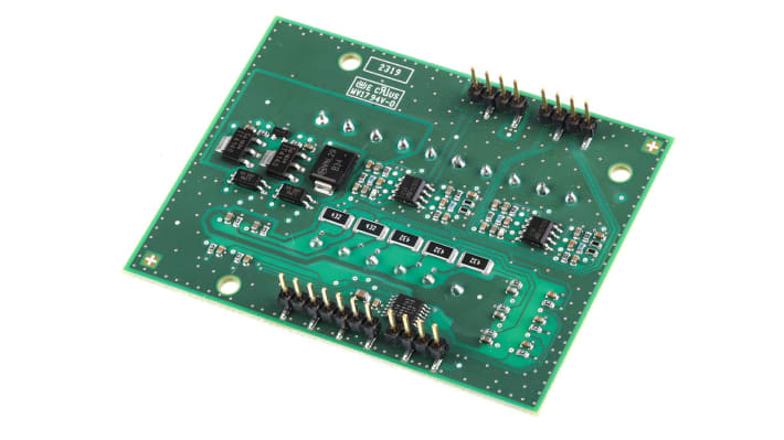 Modulo I/O PLC Siemens 6ES7647-0KA01-0AA2, 5 ingressi digitali, 2 analogici, dimensioni 57 x 75 x 32 mm. Design a innesto.