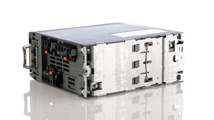 Inverter trifase Siemens 6SL3210-1KE15-8UF2, 1,5 kW, 400 V, interfaccia PROFINET, dimensioni 173 x 73 x 178 mm.