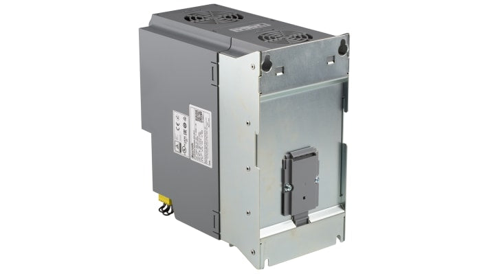 Inverter Bosch Rexroth EFC5610-5K50-3P4-MDA-7P-NNNNN-L1NN, trifase, 5,5 kW, montaggio su guida DIN, dimensioni 243x233x130 mm.