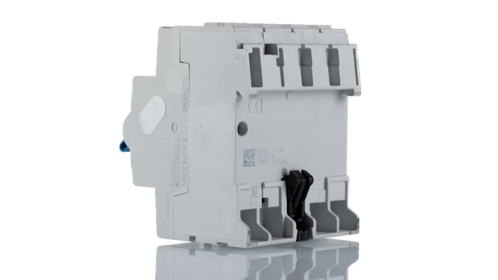 Interruttore differenziale ABB F204 A S-63/0,1, 4 poli, 63A, 100mA, montaggio su guida DIN, dimensioni 70x85x69mm.