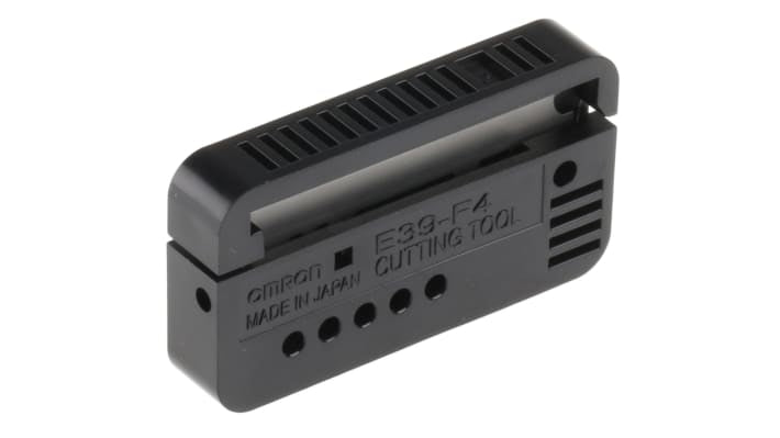 Sensore per fibre ottiche Omron E32DC200E, IP67, rilevamento fino a 130 mm, cavo 2 m, dimensioni 11 x M3 x 0,5 mm.