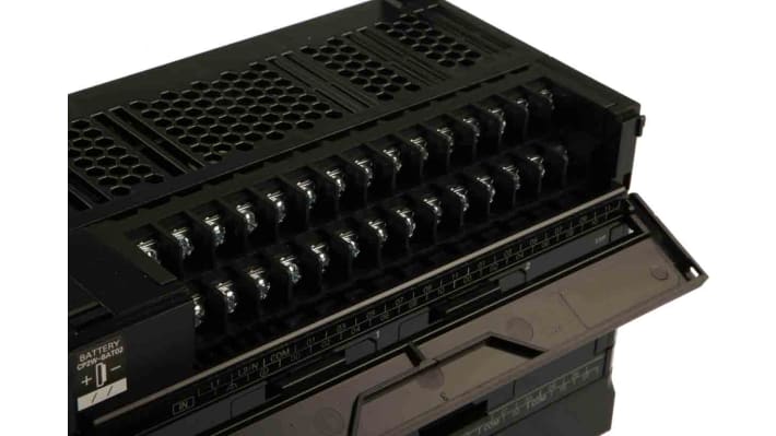 Omron CP2E-N40DR-A, CPU PLC compatto con 24 ingressi digitali, montaggio a pannello, dimensioni 150 x 80 x 110 mm.