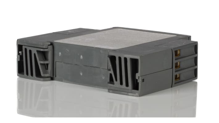 Relè temporizzato ABB CT-MFC.12 SPDT, montaggio su guida DIN, intervallo 0.05 s a 100 h, dimensioni 17.5 x 63 x 63 mm.