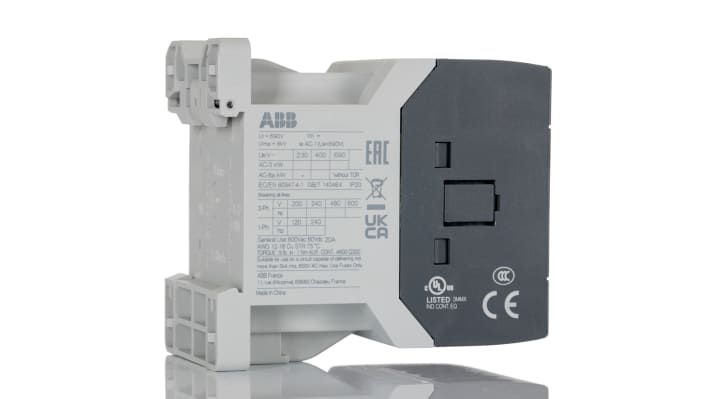 Contattore ABB 1SBL111001R2001 AS12-30-01-20 per controllo motori, 3 poli, 24 A, 24 V, dimensioni 45 x 72,5 x 68 mm.