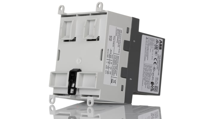Controllore ABB 1SAJ530000R0100 UMC100.3 DC per motori c.c., 63 A, 600 V, 6 ingressi e 4 uscite digitali, dimensioni 107x70x106 mm.