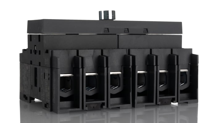 Interruttore di commutazione ABB OT125F3C, 3 poli, 125 A, 690 V, montaggio su base, dimensioni 86x140x100 mm, grado di protezione IP20.
