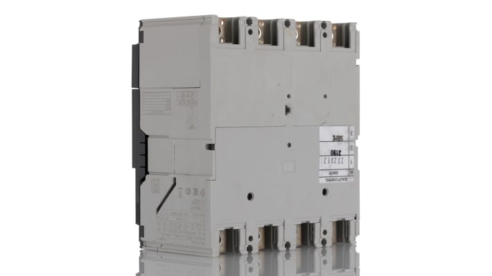 Interruttore magnetotermico ABB 200A 4 poli, montaggio fisso, dimensioni 82.5x140x160mm, potere di interruzione 150 kA.