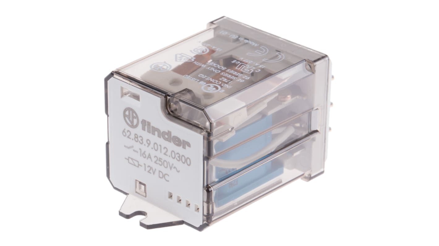 Relè di potenza Finder 62, 3P-NA, bobina 12V cc, montaggio su flangia, dimensioni 68mm x 38.2mm x 35.8mm.