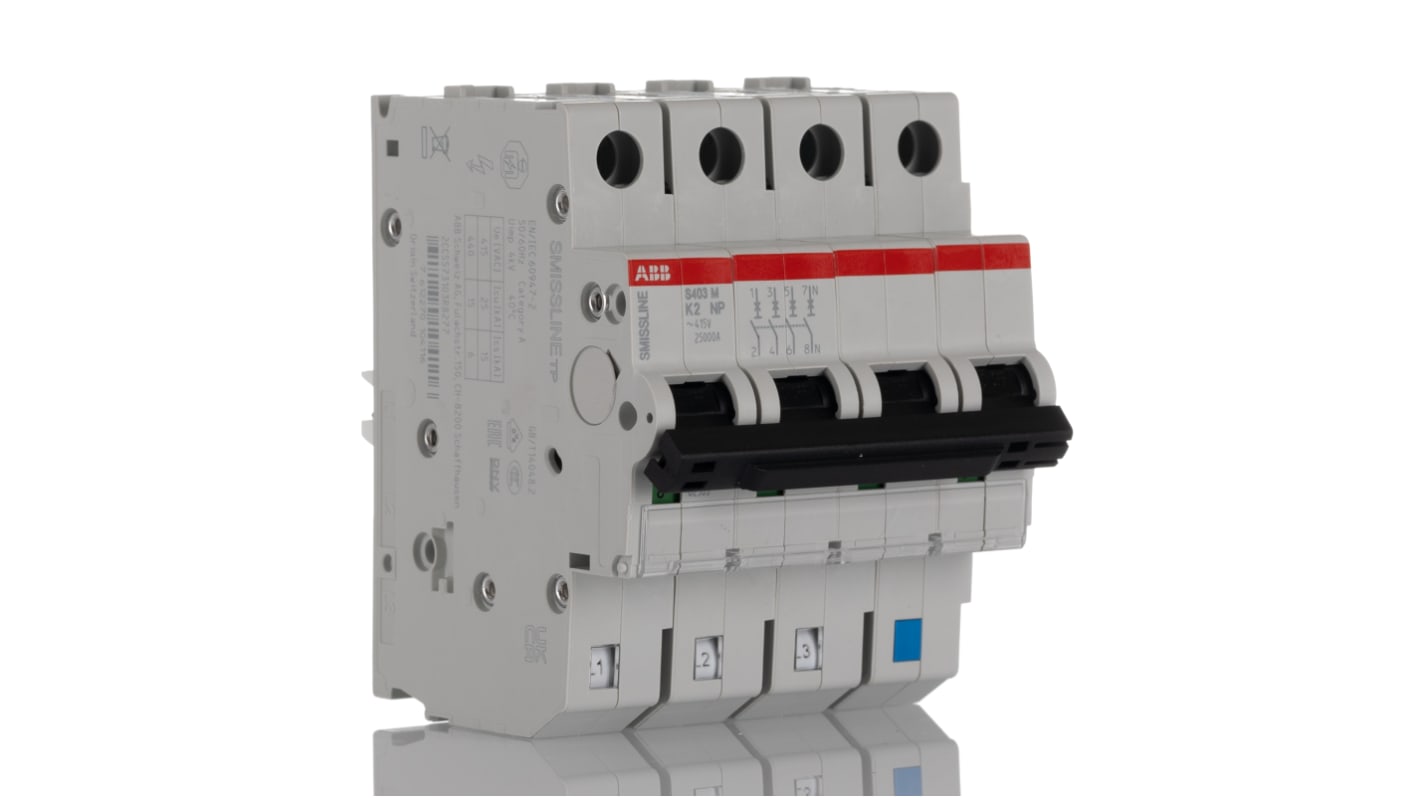 Interruttore magnetotermico ABB 4 poli, Tipo K, 2 A, montaggio su guida DIN, dimensioni 72x75x91 mm, protezione IP20.