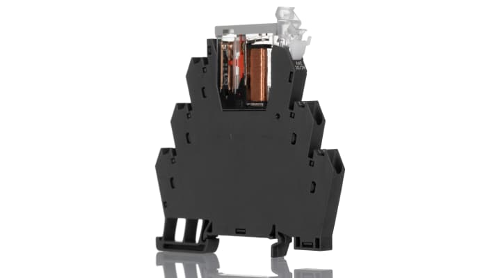 Relè di interfaccia elettromeccanico Omron G2RV-ST500, 24V, SPDT, montaggio su guida DIN, dimensioni 88 x 90 x 6,2mm.