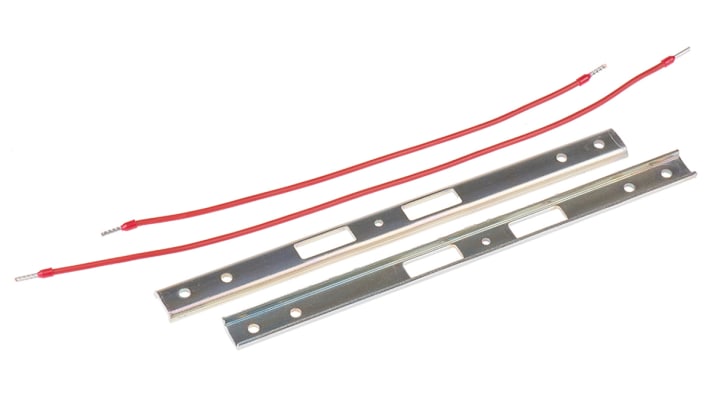 Kit di blocco per 2 contattori TeSys D, Serie LA9D. Interblocco meccanico e connessione elettrica integrata. Ideale per interbloccare contattori TeSys D.