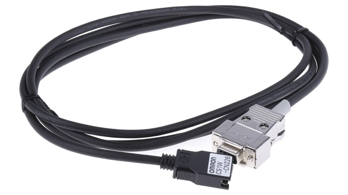 Cavo di comunicazione Omron CS1W-CN226, 2m, per PLC serie CS1W, progettato per ambienti industriali.