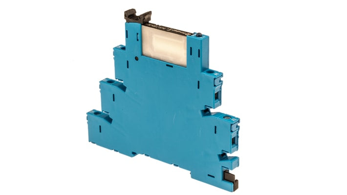 Finder 38.51.0.024.0060, modulo relè d'interfaccia per guida DIN, 24V, contatti SPDT, dimensioni 6.2 x 75.6 x 87.9mm.