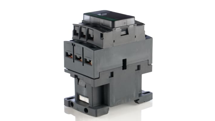 Contattore trifase Schneider Electric LC1D18F7 TeSys Deca, 18A, 7,5kW, 110V c.a. per motori e HVAC. Alta affidabilità e durata.