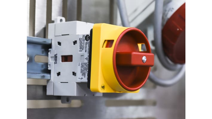 Interruttore di isolamento Allen Bradley 194E-E16-1753-4N, 3 poli, montaggio a pannello, grado di protezione IP66, dimensioni 63x36x51 mm.