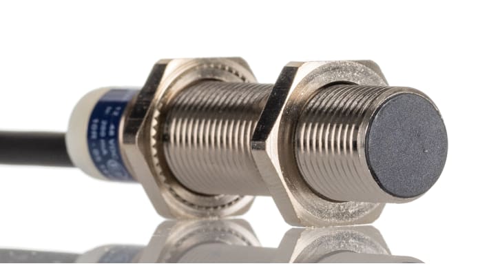 Sensore di prossimità induttivo Telemecanique XS612B1PAL2, cilindrico M12, 4 mm, PNP, 12-48V CC, IP69K. Ideale per applicazioni industriali.
