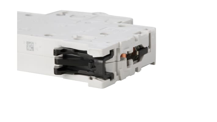 Interruttore magnetotermico ABB S201B6, unipolare, 6A, 253V CA, montaggio su guida DIN, dimensioni 88mm x 17.5mm x 69mm.