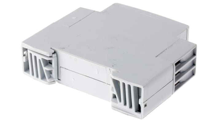 Relè temporizzato ABB CT-EBD.12 SPDT per guida DIN, intervallo 0.05 s-100 h, 24-240 V AC, 8 A, dimensioni 17.5 x 58 x 70 mm.