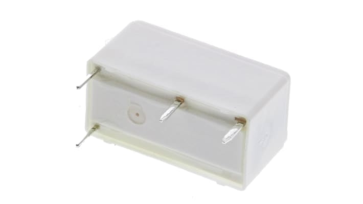 Relè di potenza Finder 32, SPST, 24V cc, montaggio su PCB, dimensioni 10,7 x 10,2 x 20,3 mm, corrente 6 A.