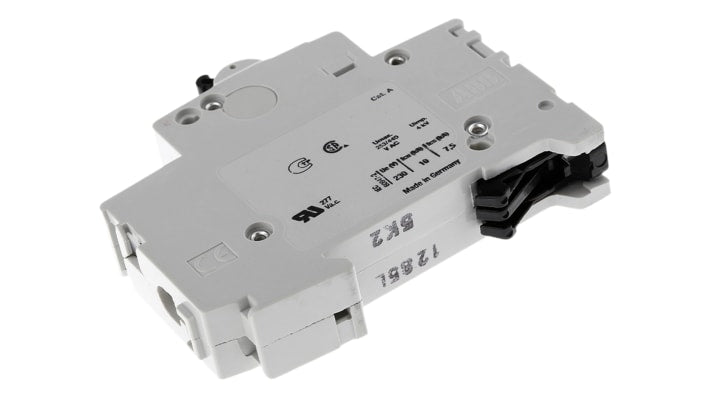 Interruttore magnetotermico ABB S201-K2, 1P 2A, 6 kA, montaggio su guida DIN, dimensioni 88x17.5x76 mm.