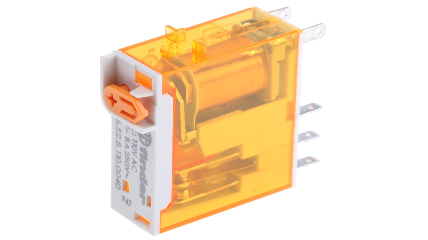 Finder 46.52.8.110.0040, relè di potenza DPDT, bobina 110V, dimensioni 32,8 x 29 x 12,4 mm, corrente 8 A.