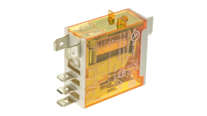 Finder 46.61.8.024.0054, relè di potenza SPDT 24V, montaggio su PCB, corrente 16A, dimensioni 32,8 x 29 x 12,4 mm.