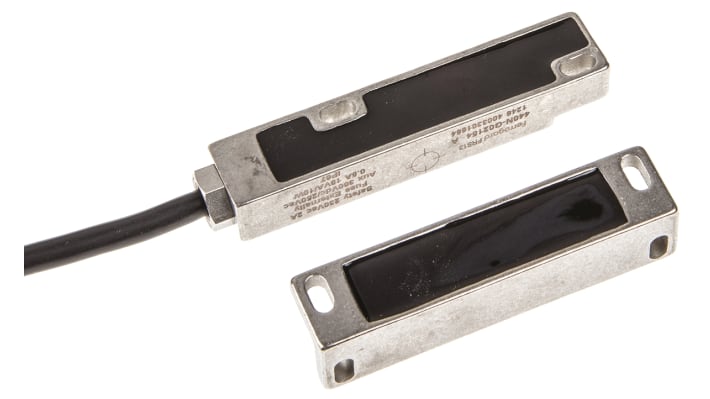 Interruttore di sicurezza senza contatto Allen Bradley Guardmaster 440N-G02154, custodia in acciaio inox, protezione IP67, dimensioni 90mm x 19mm x 16mm.