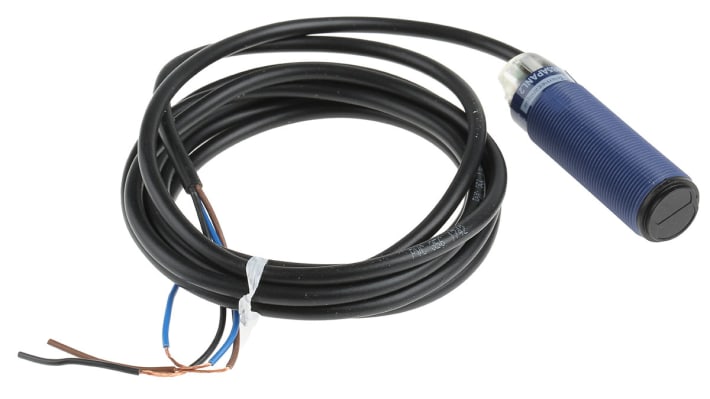 Sensore fotoelettrico cilindrico Telemecanique Sensors XUB5APANL2, rilevamento diffuso fino a 600 mm, uscita PNP, IP65/IP67.