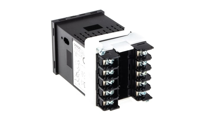 Omron E5CSV-R1T-500 AC100-240, regolatore PID 48x48 mm, tensione 100-240 V, montaggio a pannello, IP66, display LCD.
