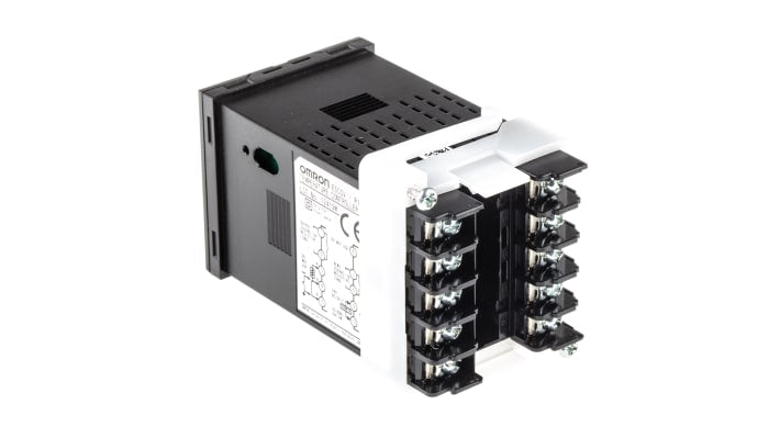 Omron E5CSV-R1TD-500, regolatore PID con display digitale, montaggio a pannello 48x48 mm, alimentazione 24 V, IP66.